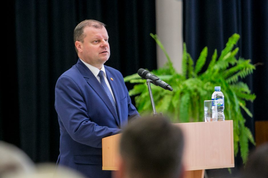 S.Skvernelis susitiko su nestreikuojančio Kauno rajono mokytojais