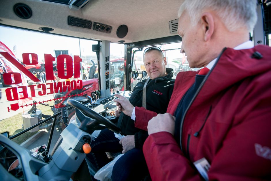 Į parodą „Ką pasėsi.. 2019“ iškviesti pareigūnai – ramybę drumstė įžūlūs romai