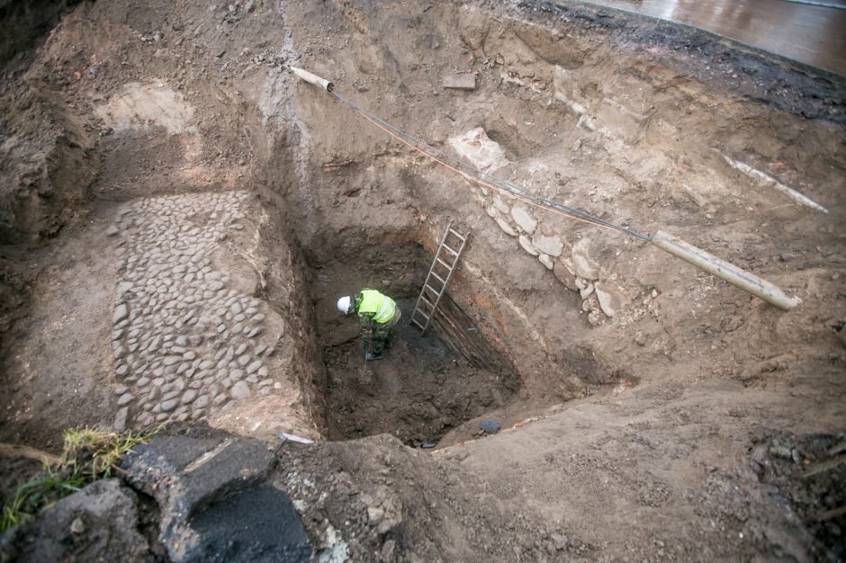 Šalia Šv. Jurgio Kankinio bažnyčios – netikėti radiniai