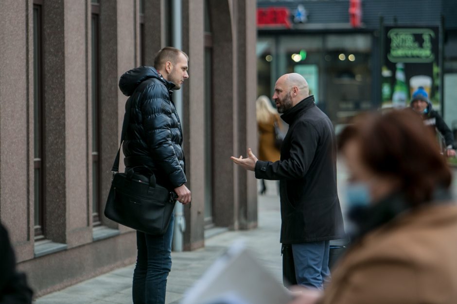 Aistros dėl vilos griovimo: A. Karalius – chuliganas ar kovotojas?