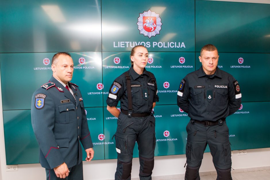 Policija pristatė naujas pareigūnų uniformas