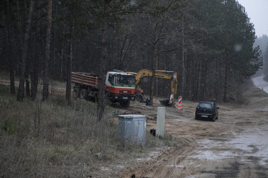 G. Nausėda ragina premjerą kreiptis į VTEK dėl kelio prie jo namų