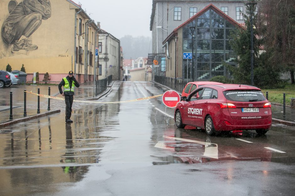 Kauno centre dėl eglės įžiebimo ribojamas eismas