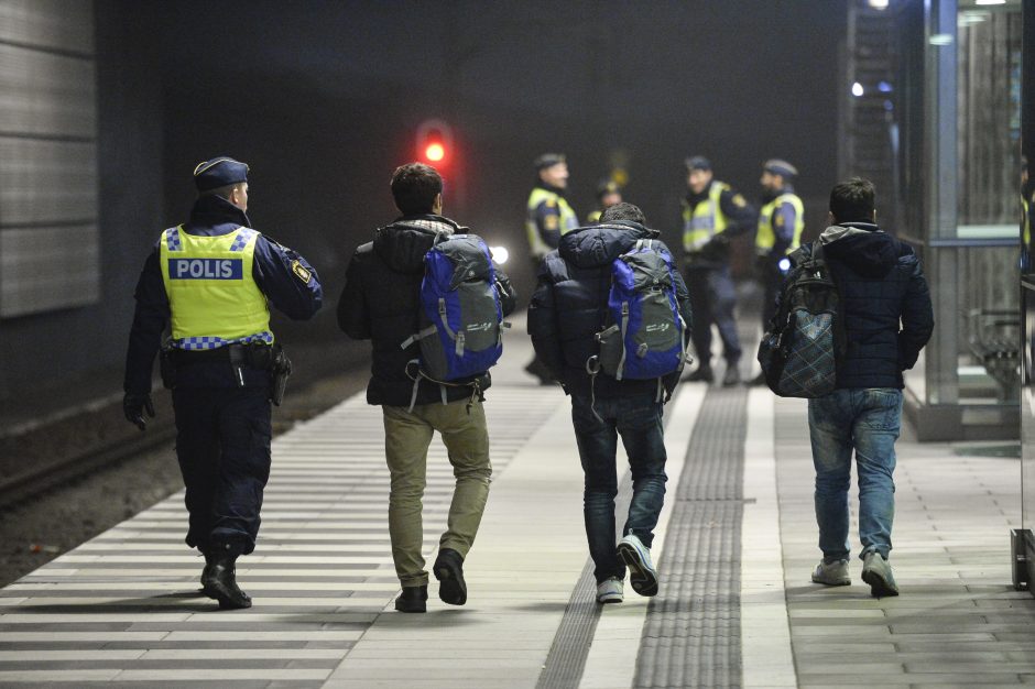 Švedijoje po trijų padegimų pabėgėlių centruose evakuota 300 migrantų