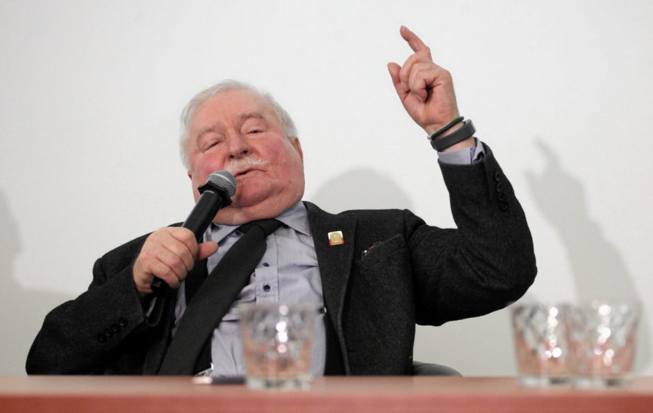 L. Walesa toliau neigia bendradarbiavęs su komunistine policija