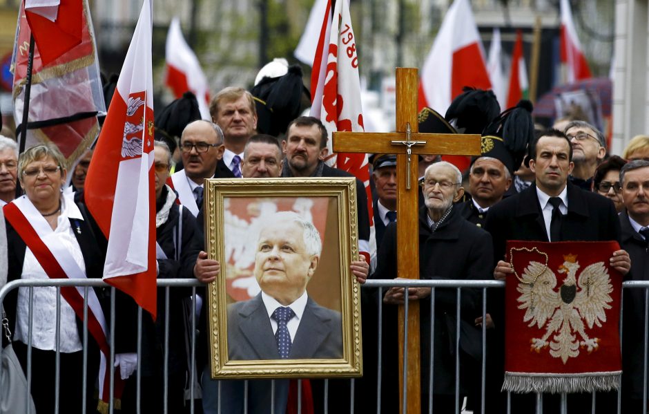 Skundas atmestas: teismas leido gatvę Vilniuje vadinti L. Kaczynskio vardu