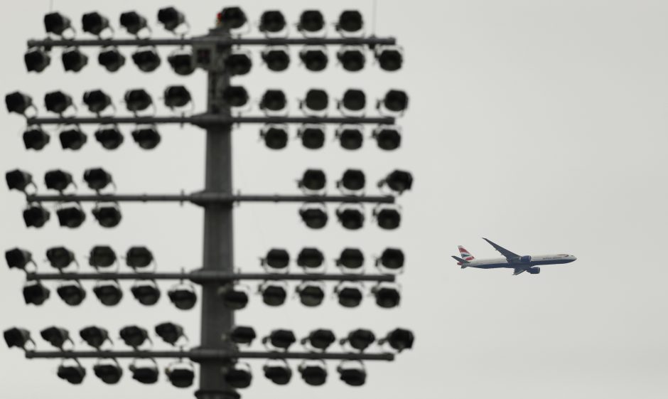 „British Airways“ iš dalies atnaujino skrydžius iš Londono