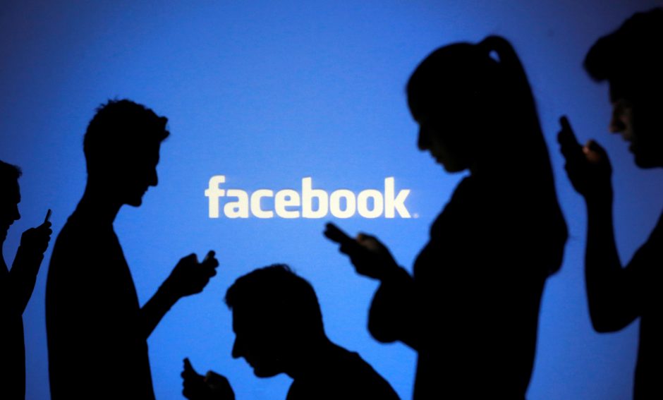 „Facebook“ pripažino: milijonus slaptažodžių galėjo matyti visi įmonės darbuotojai