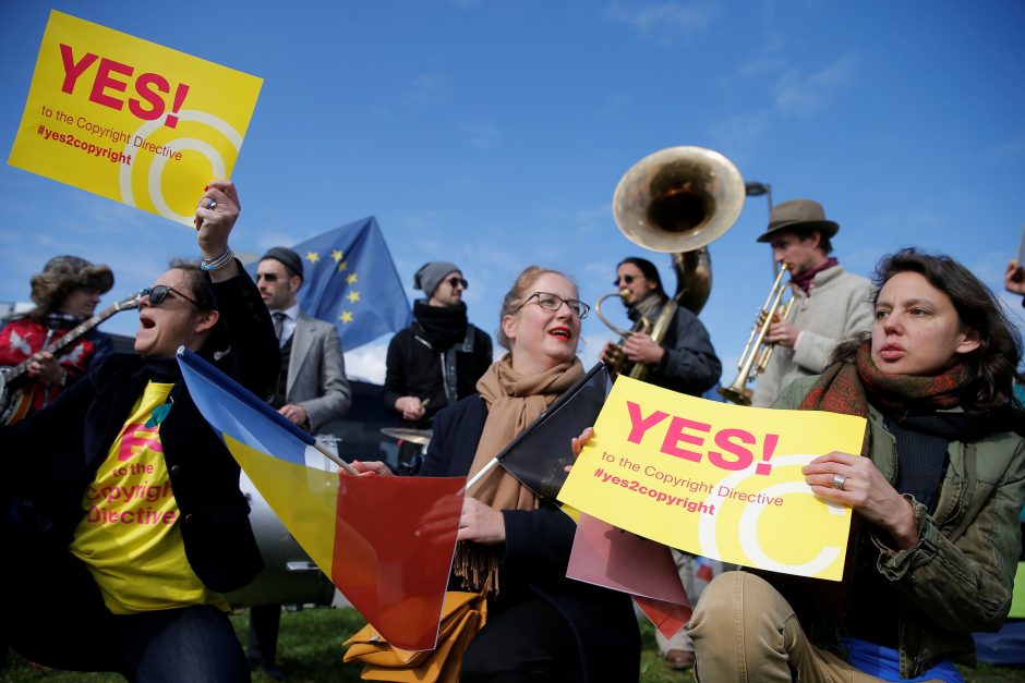 EP pritarė reformai dėl autorių teisių internete