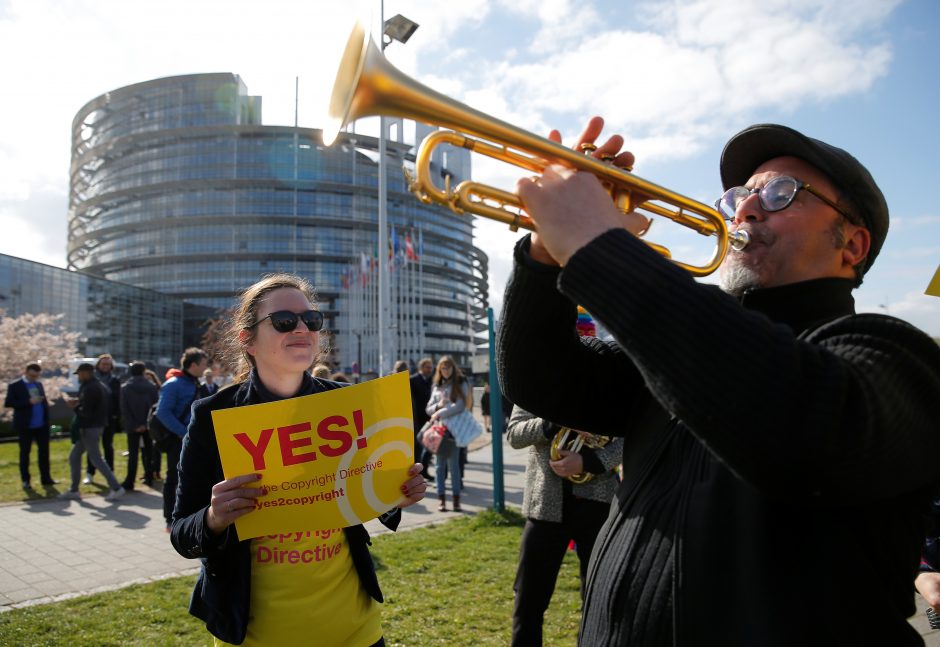 EP pritarė reformai dėl autorių teisių internete