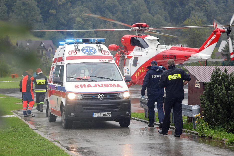 Po gyvybių pareikalavusios audros Tatruose pareigūnai ieško dingusiųjų