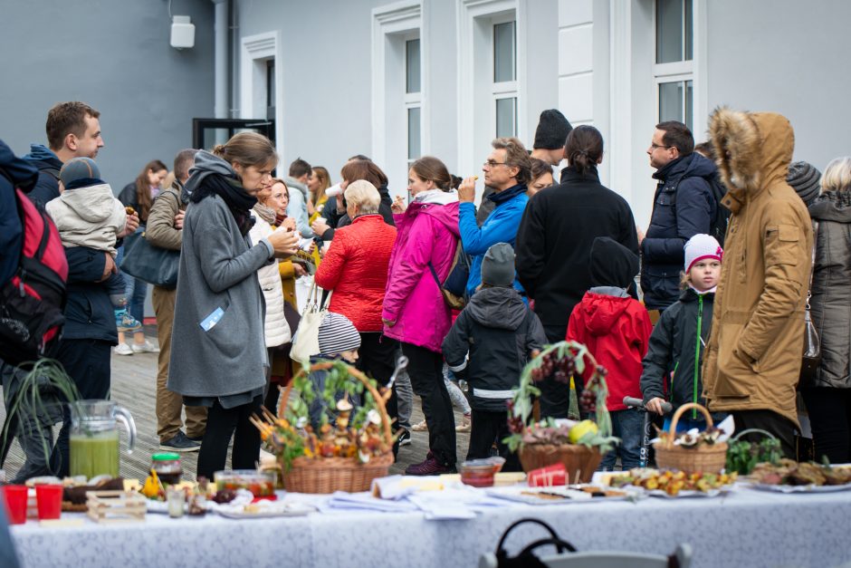 Sveiko maisto šventė: iškyla neapsiriboja tik šašlykais ir traškučiais