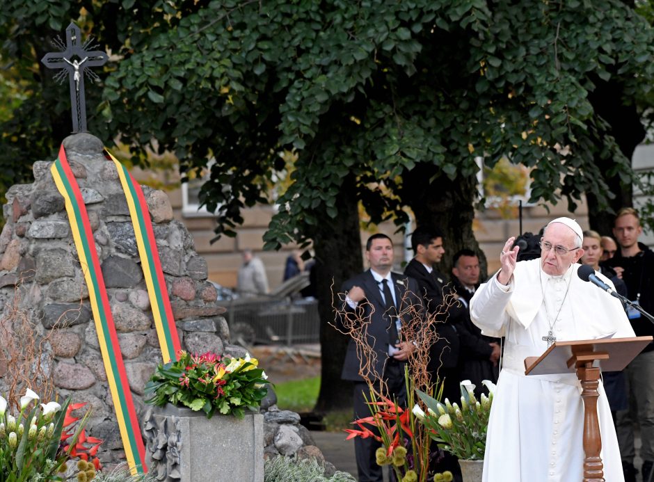 Popiežius: represijas iškentėjusi Lietuva gali tapti vilties švyturiu