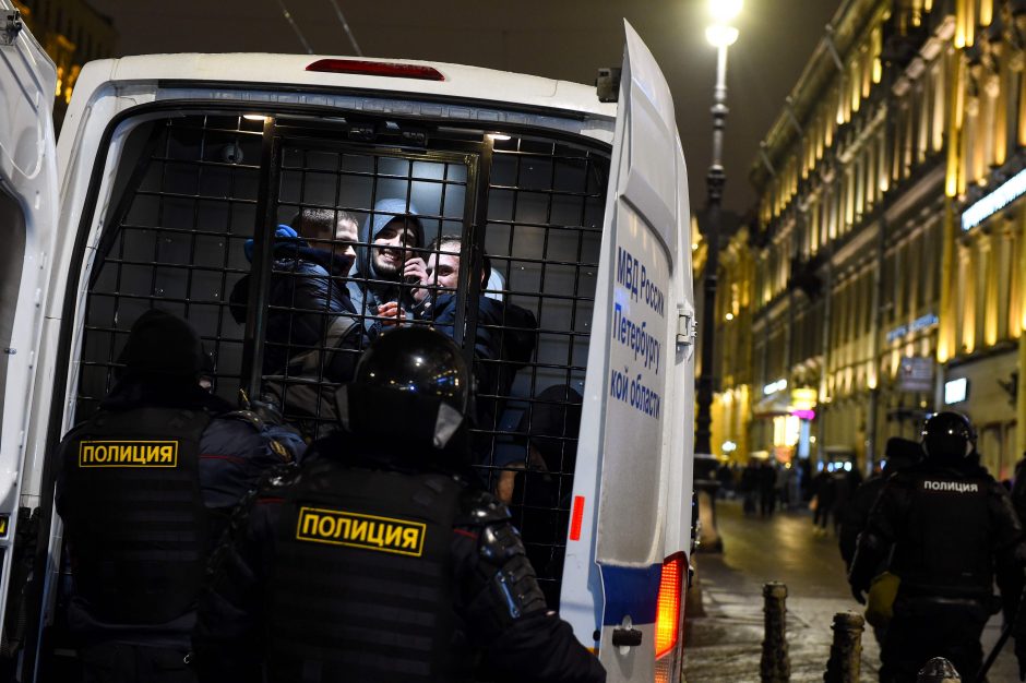 Rusijoje tęsiasi A. Navalno šalininkų protestai