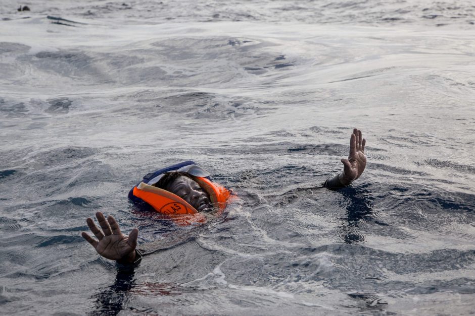 Netoli Kipro nuskendus laivui žuvo 19 migrantų