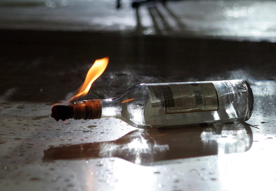 Apsinuodiję namų gamybos alkoholiu mirė 26 žmonės