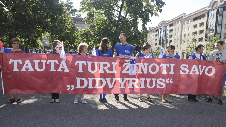 Profsąjungos prieš reformas: valdžia pirma padarys, o vėliau žiūrės, kaip bus