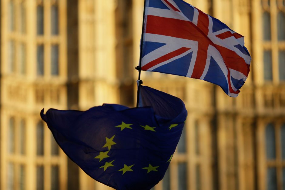 Ekonomikos ekspertai: Britanijos pasitraukimas iš ES bus atidėtas