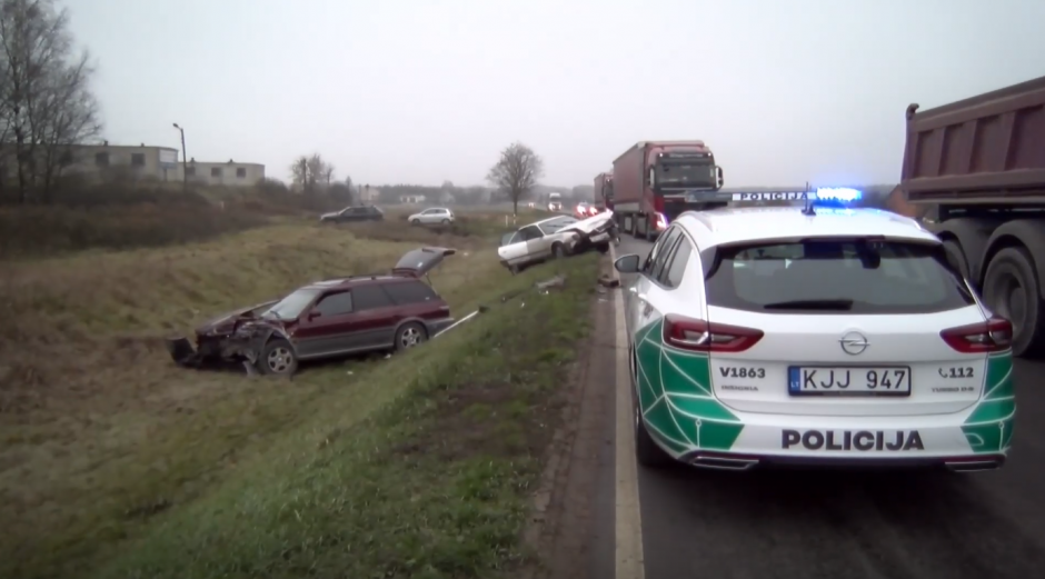 Netoli Vilniaus kaktomuša susidūrė du automobiliai