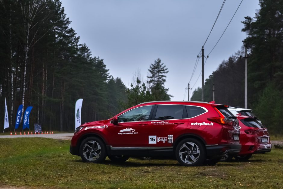 Kokie automobiliai stabdo geriausiai?