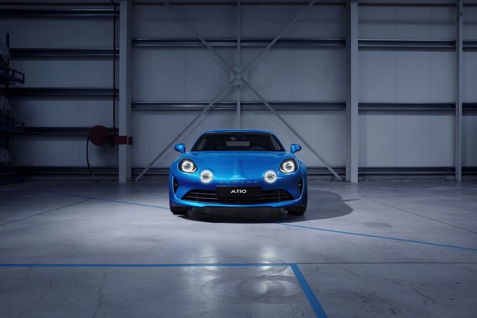 A110 – nedidelis ir gyvybingas sportiškas automobilis iš Prancūzijos