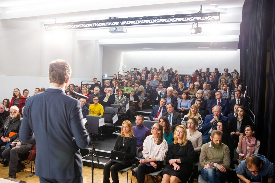 Istorinio dokumentinio filmo „Šešėlių frontas“ premjera