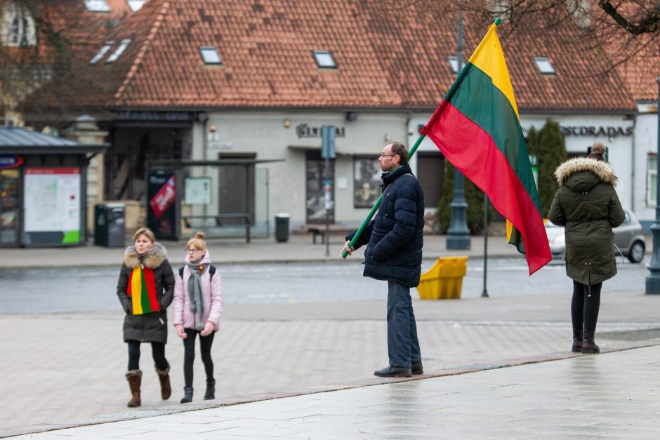 Pasipuošęs Vilnius švenčia 101-uosius Nepriklausomybės atkūrimo metus