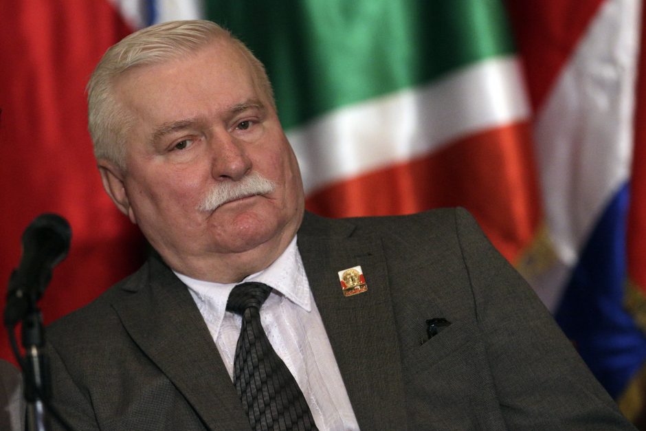 Lenkijos laisvės kovotojas L. Walesa nedalyvaus susitikime su popiežiumi Pranciškumi