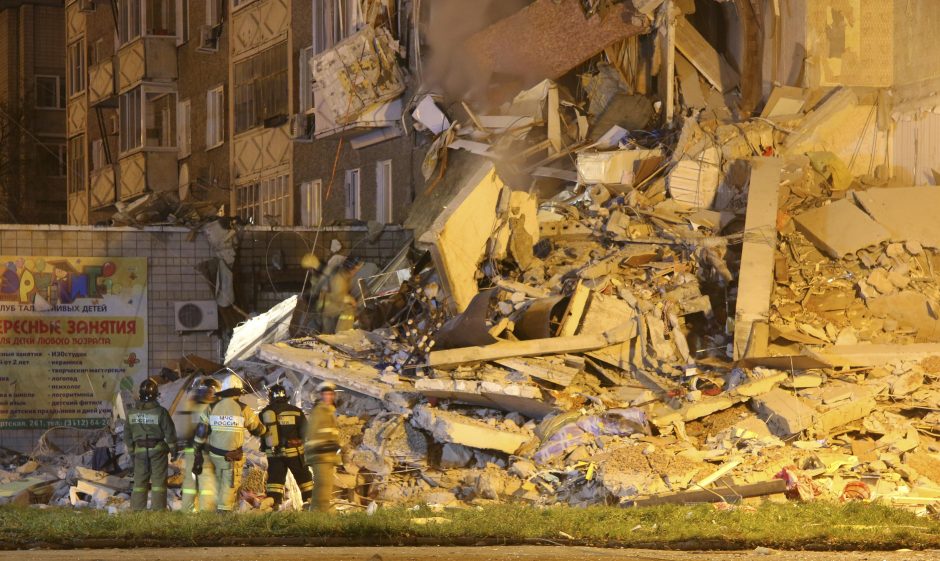 Iževske sugriuvo devynaukščio namo dalis, žuvo šeši žmonės