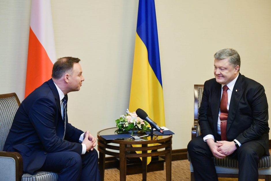 Ukrainos ir Lenkijos prezidentai stengsis išspręsti karo laikų ginčą