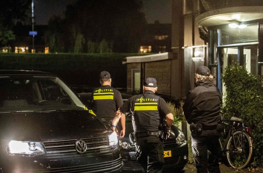Nyderlanduose suimti įtariami teroristai turėjo 100 kg trašų bombai gaminti