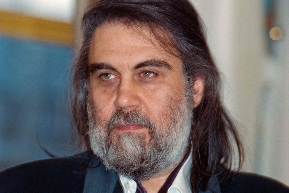 Mirė graikų kompozitorius Vangelis