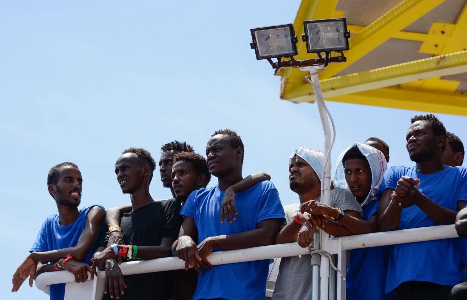 Italija ir Malta atsisakė priimti laivą su migrantais
