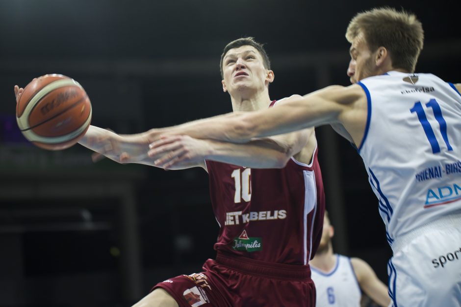 LKL ketvirtfinalis: „Lietkabelis“ - „Vytautas“  77:75