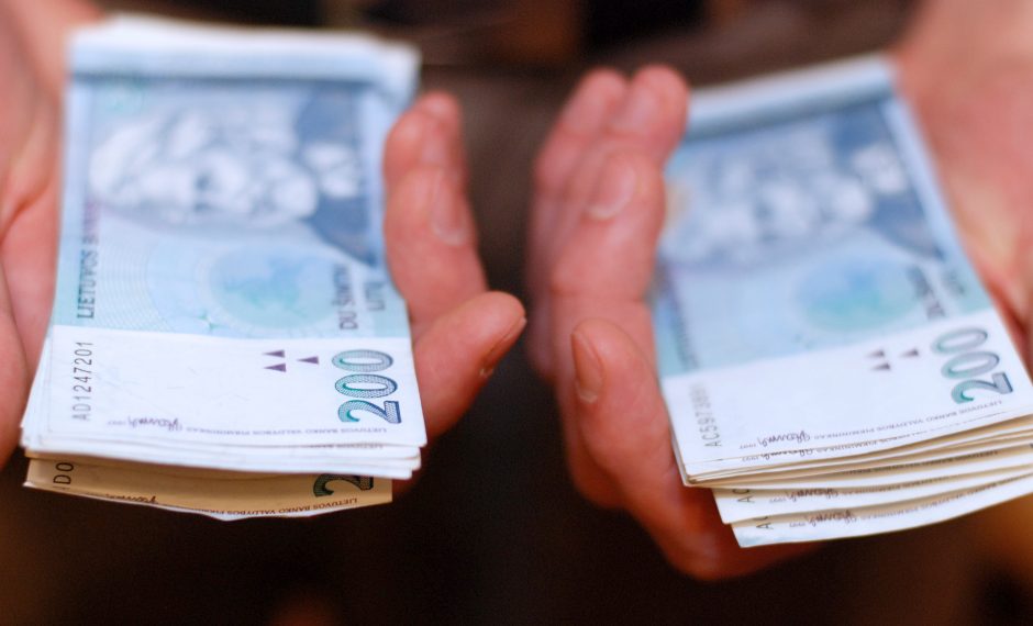 Turtuoliai vengė mokesčių: valstybė negavo 3,6 mln. litų