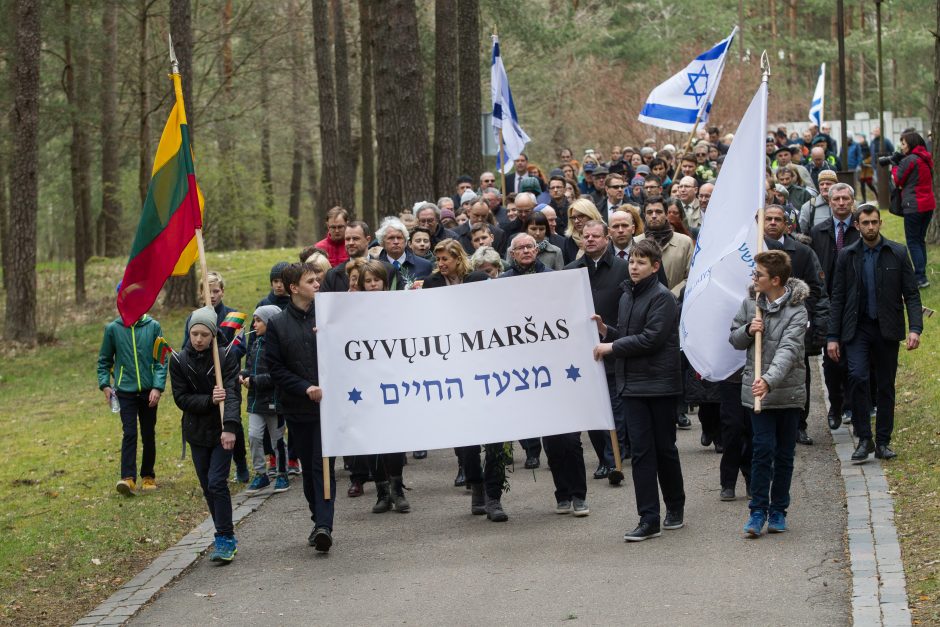 Gyvųjų maršo dalyviai: svarbu prisiminti ir kolaborantus, ir žydų gelbėtojus