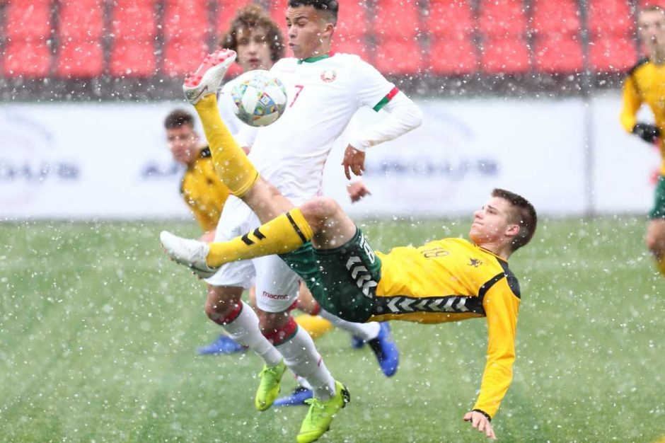Lietuvos jaunimo futbolo rinktinė nusileido baltarusiams