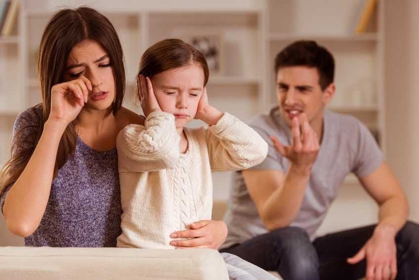 Santykių krizė: ar verta išsaugoti šeimą dėl vaikų? 