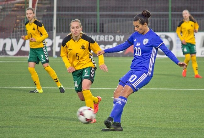 Lietuvos moterų futbolo rinktinė nusileido Izraelio ekipai