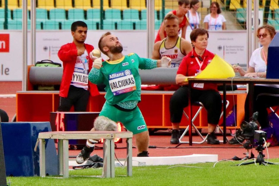 E. Valčiukas Europos neįgaliųjų čempionate iškovojo bronzą