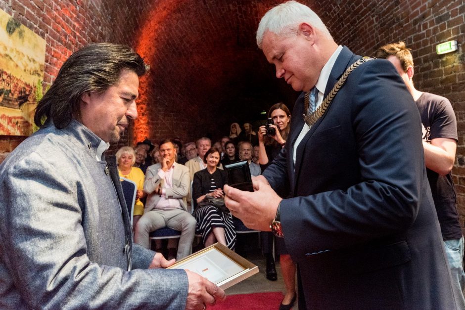 Uostamiestyje apdovanoti Klaipėdos kultūros magistrai