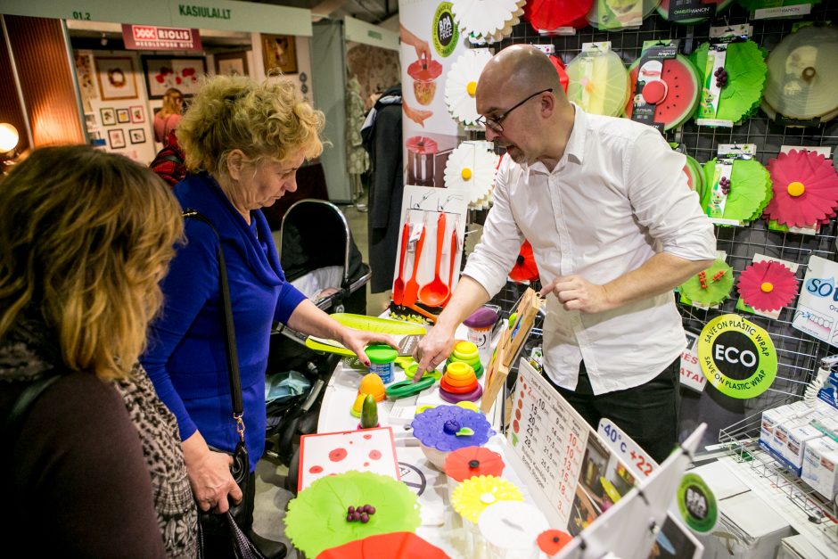 Kaunietės plūsta į grožio ir mados fiestą „Moters pasaulis 2017“