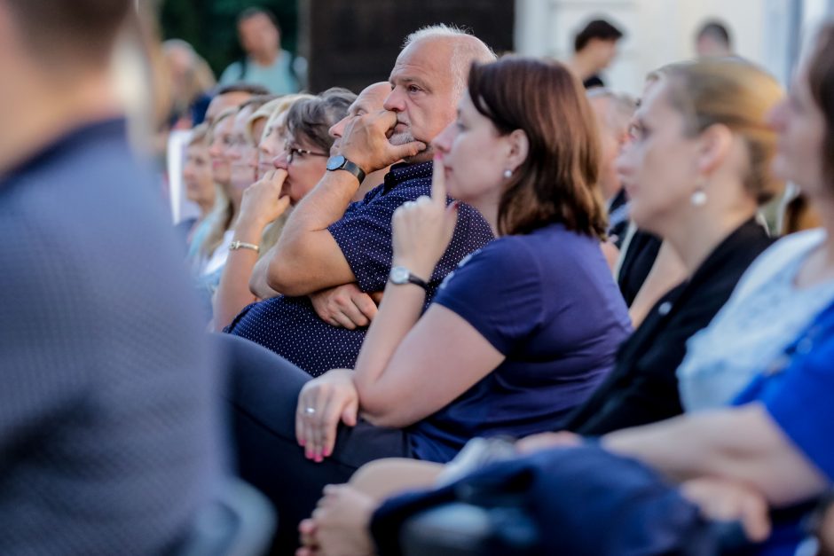 Pažaislyje – skambi festivalio „Purpurinis vakaras” įžanga