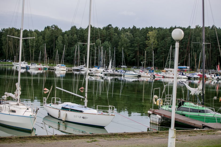 Buriuotojų dieną Kauno mariose surengtas jachtų paradas