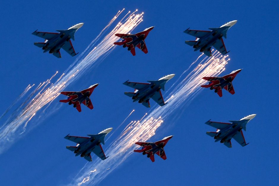 Pergalės dienos parade Maskvoje – naujos ginkluotės demonstracija