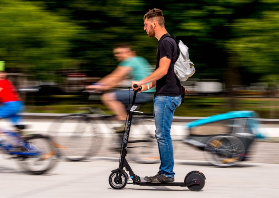 Elektriniai paspirtukai: penki patarimai, kaip išsirinkti geriausią