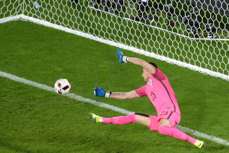 Euro 2016: portugalai tik po pratęsimo išplėšė pergalę prieš kroatus 