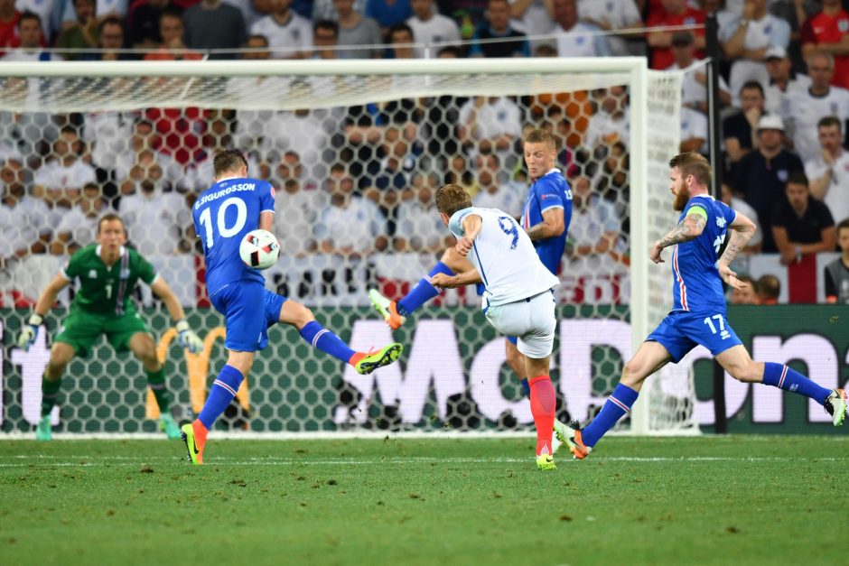 Euro 2016: Islandija - Anglija 2:1