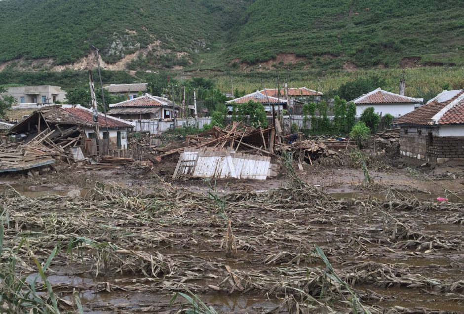 Potvyniai Šiaurės Korėjoje: per šimtą žuvusiųjų, tūkstančiai – be namų
