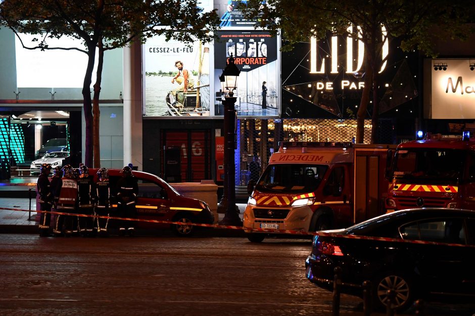 Kruvinas išpuolis Paryžiaus centre